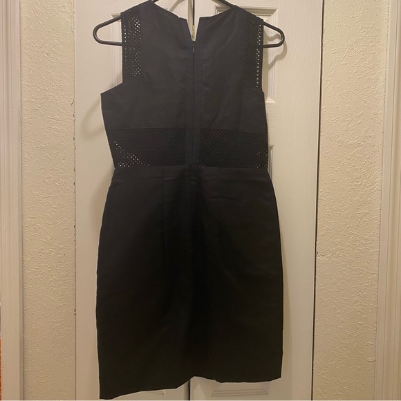 - Ann Taylor LOFT Black Dress size 2 - Picture 3 of 12